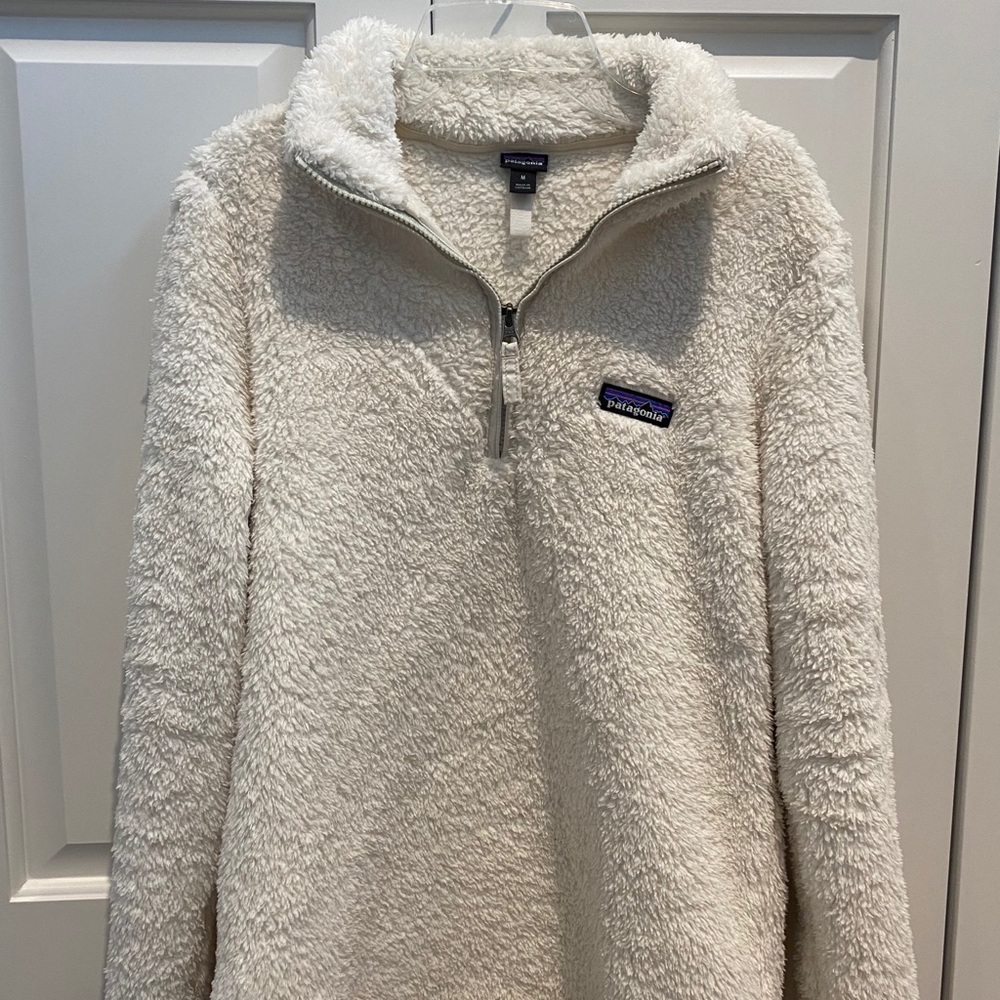 Cream Patagonia Sherpa 1/4 Zip - Medium